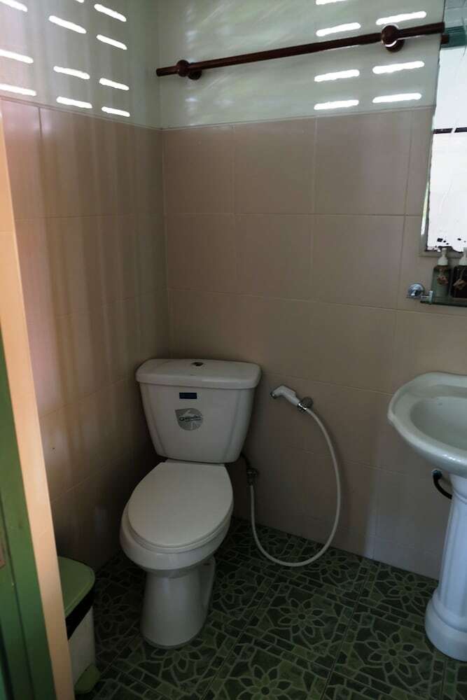 Hotel Baanrak Amphawa Homestay