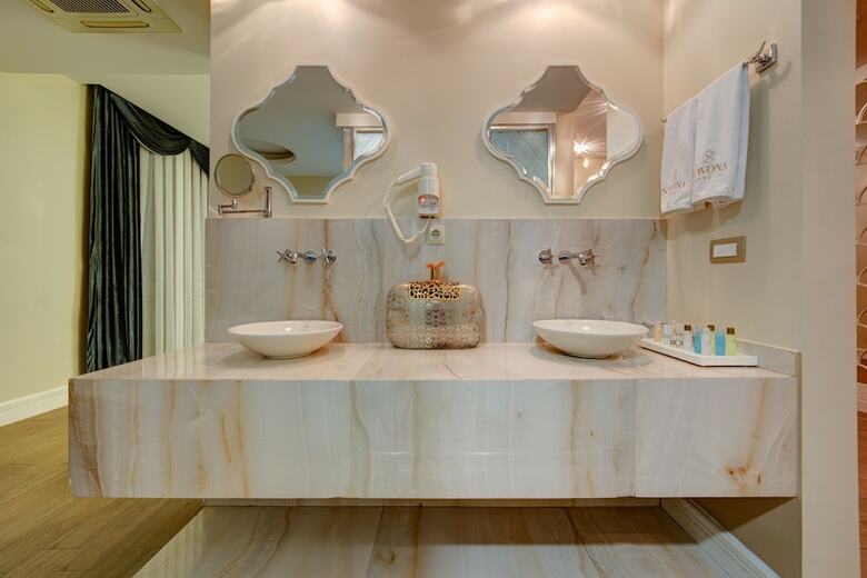 Navona Hotel