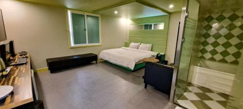 Hotel Show Motel Yangsan