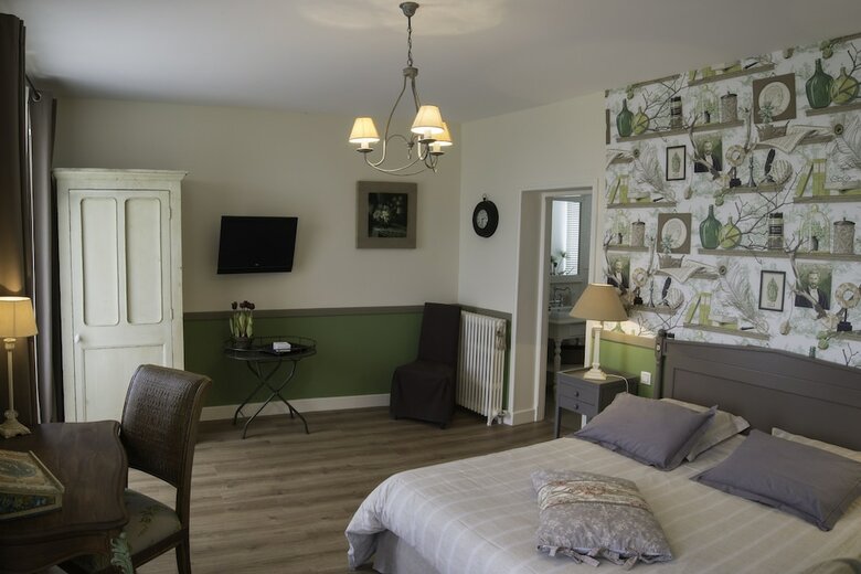 Bed & Breakfast Les Champs Fran�ais Chambres D'h�tes