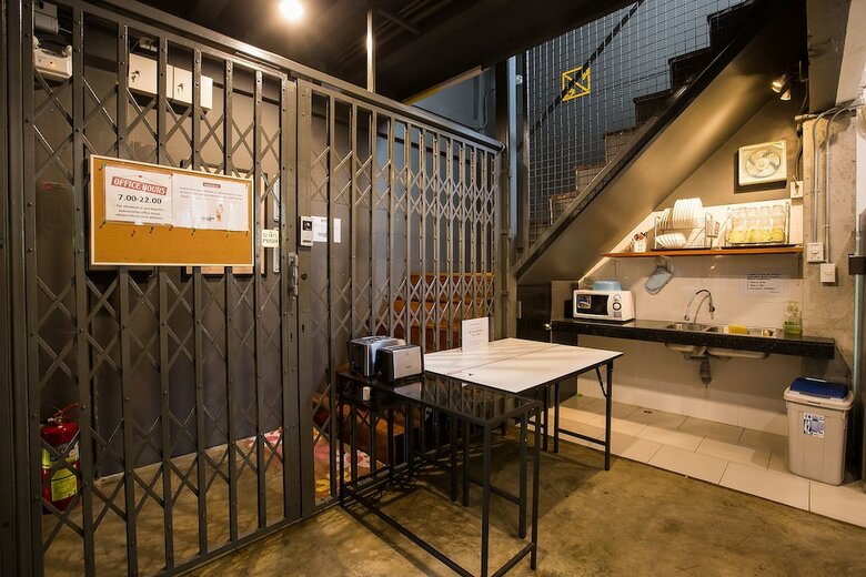 Hostal Cubic Bangkok Hostel