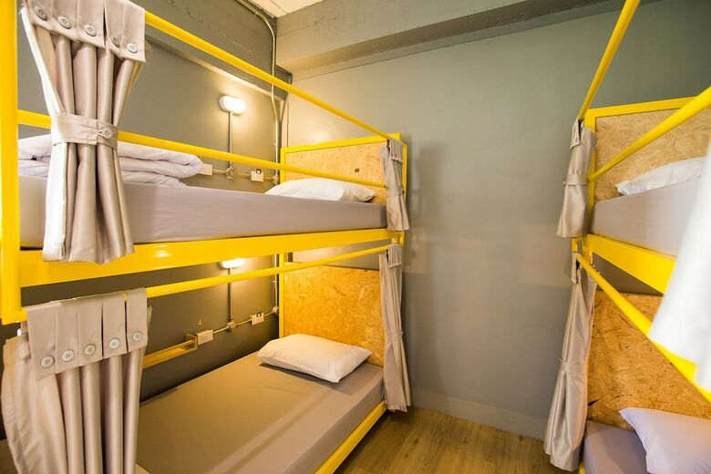 Hostal Cubic Bangkok Hostel