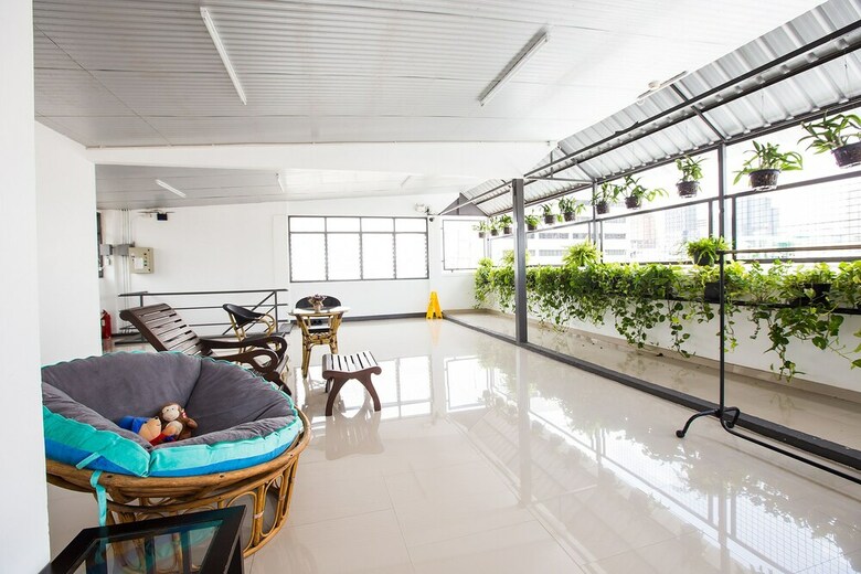 Hostal Cubic Bangkok Hostel