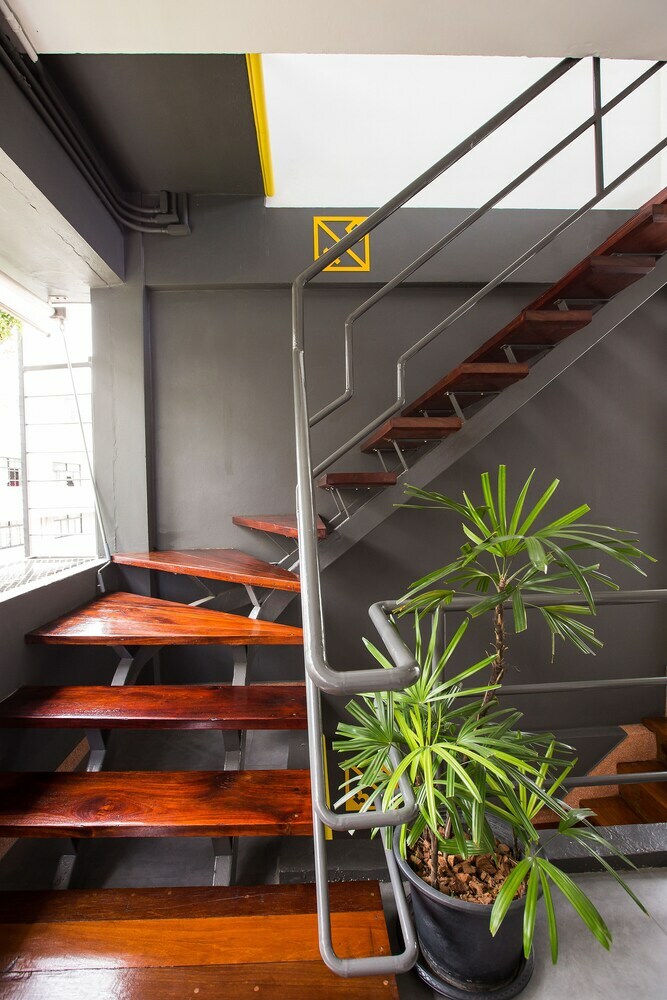 Hostal Cubic Bangkok Hostel
