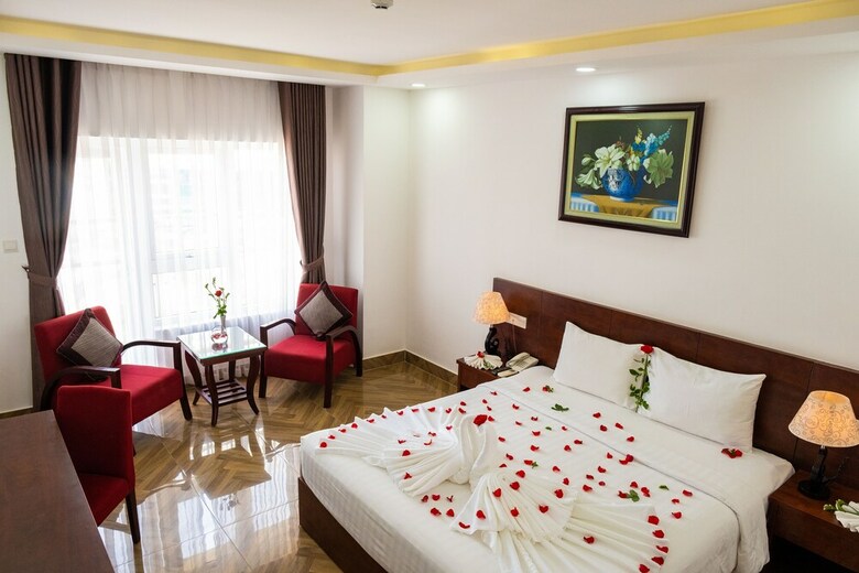 Gem Hotel