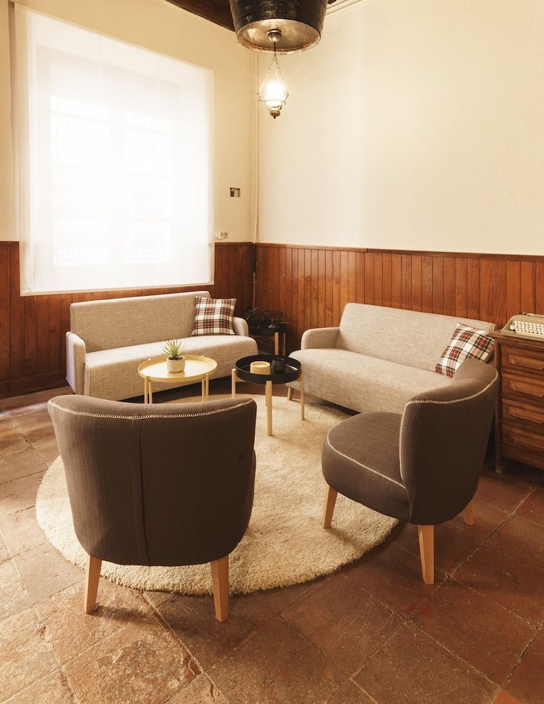 Hostal La Premsa By Pillow