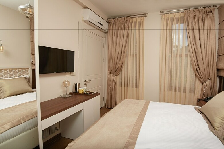 Arart Hotel