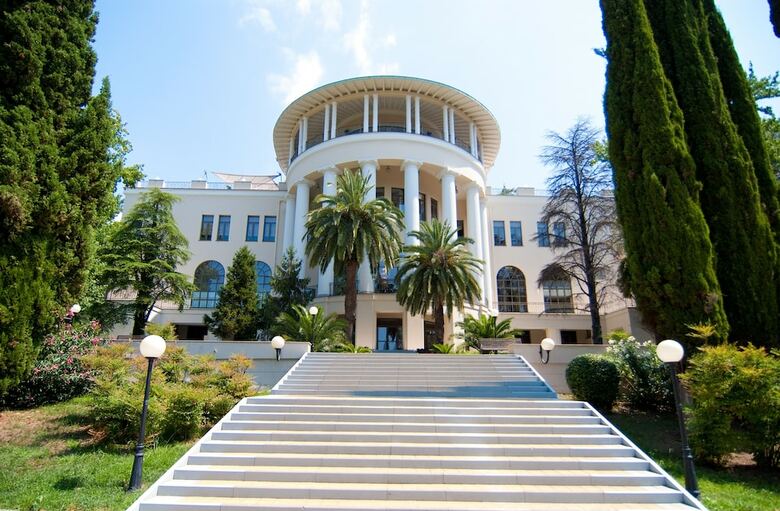 Rodina Grand Hotel And Spa