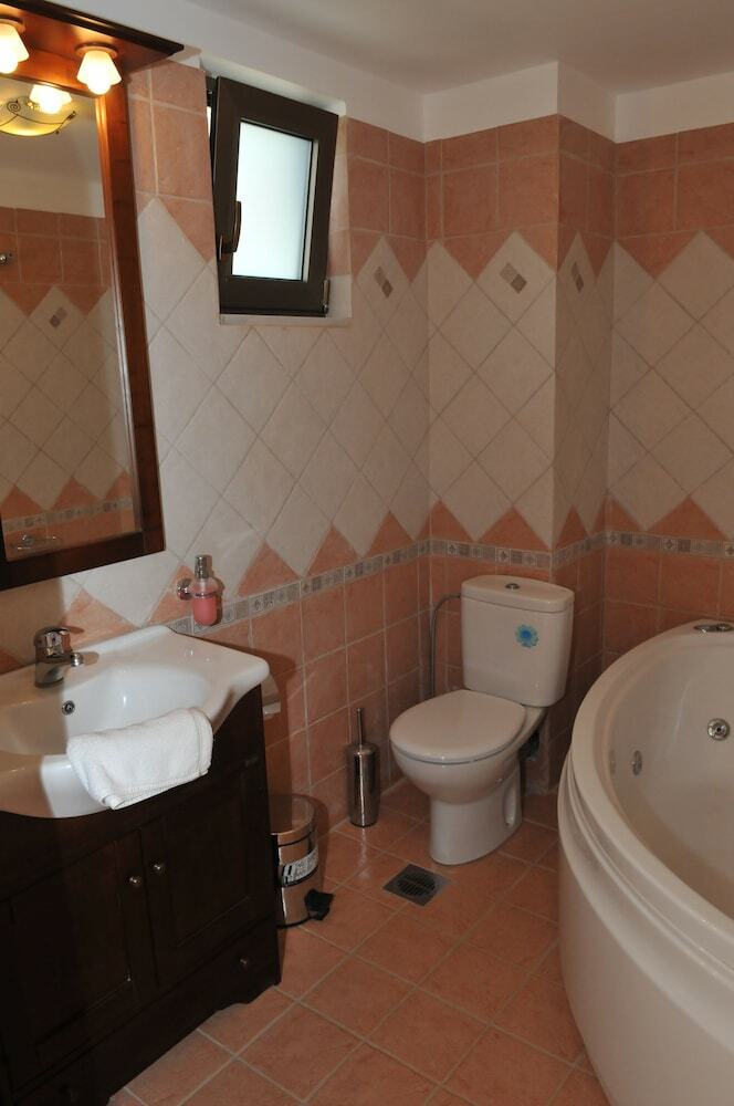Hotel Finiki Plaza