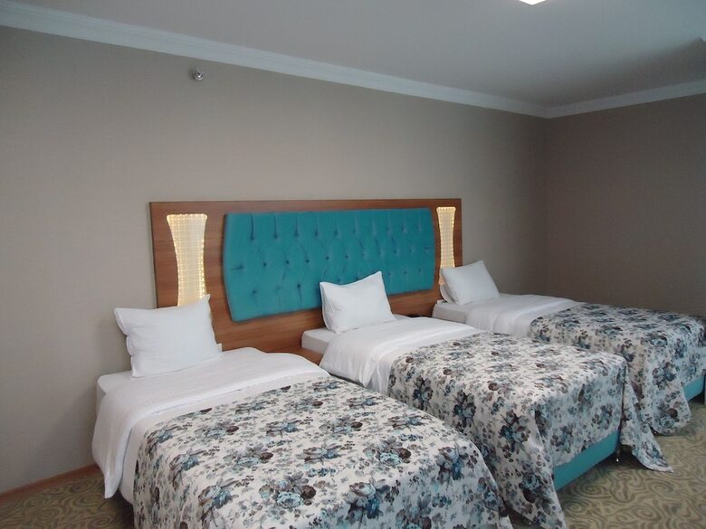 Golden Lounge Hotel
