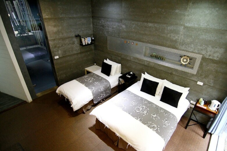 Sun Moon Lake 5boat B&B