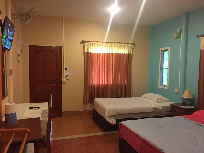 Hotel Baan Ing Khao Resort