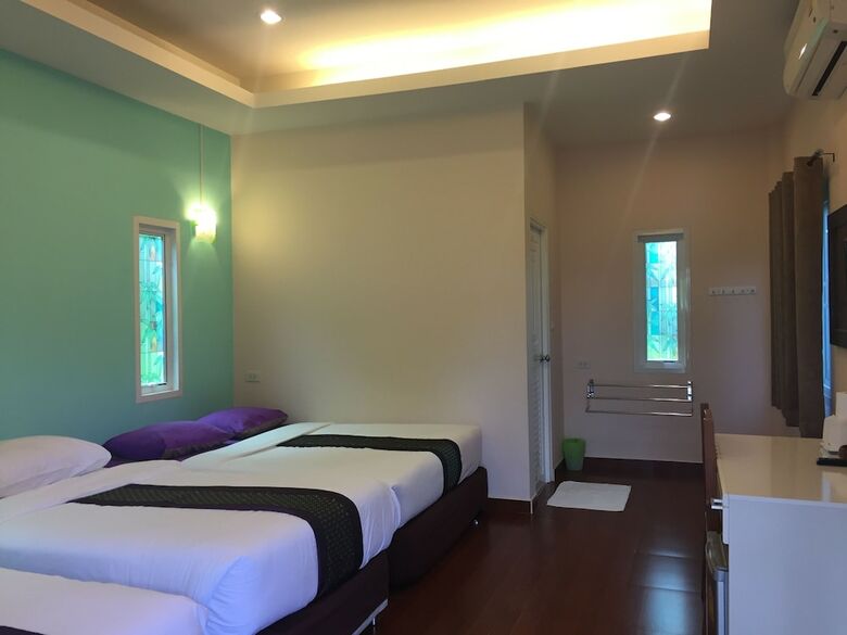 Hotel Baan Ing Khao Resort