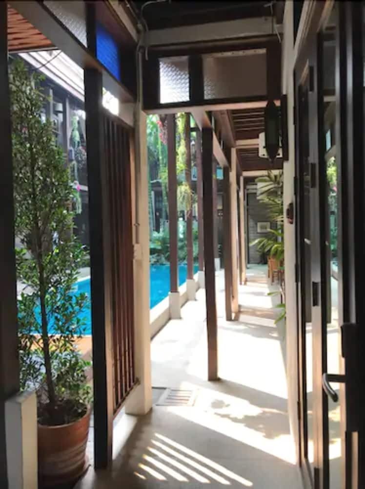 Ban Chang Tong Hotel