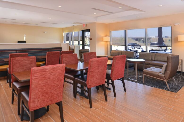 Hotel Towneplace Suites By Marriott Gillette