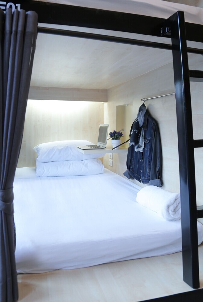 Hostal Lamurr Sukhumvit 41