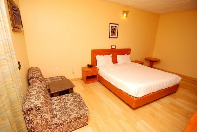 Hotel Rosebud