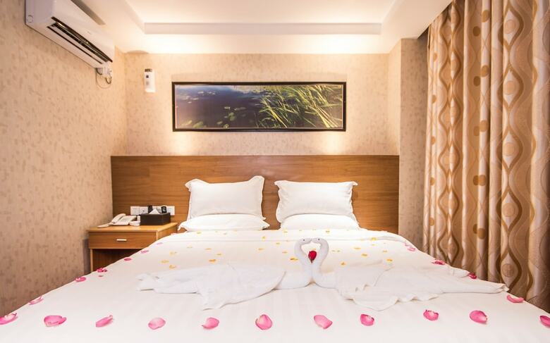 Sky Hotel