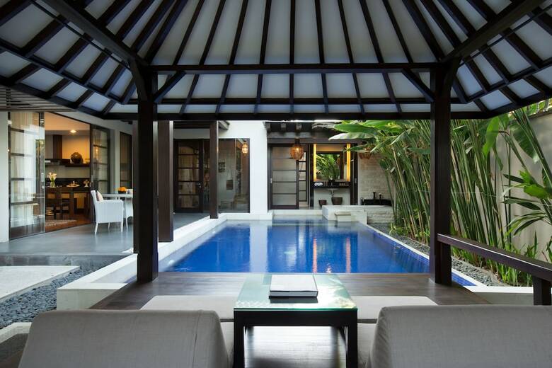 Villa Alaya Dedaun Kuta