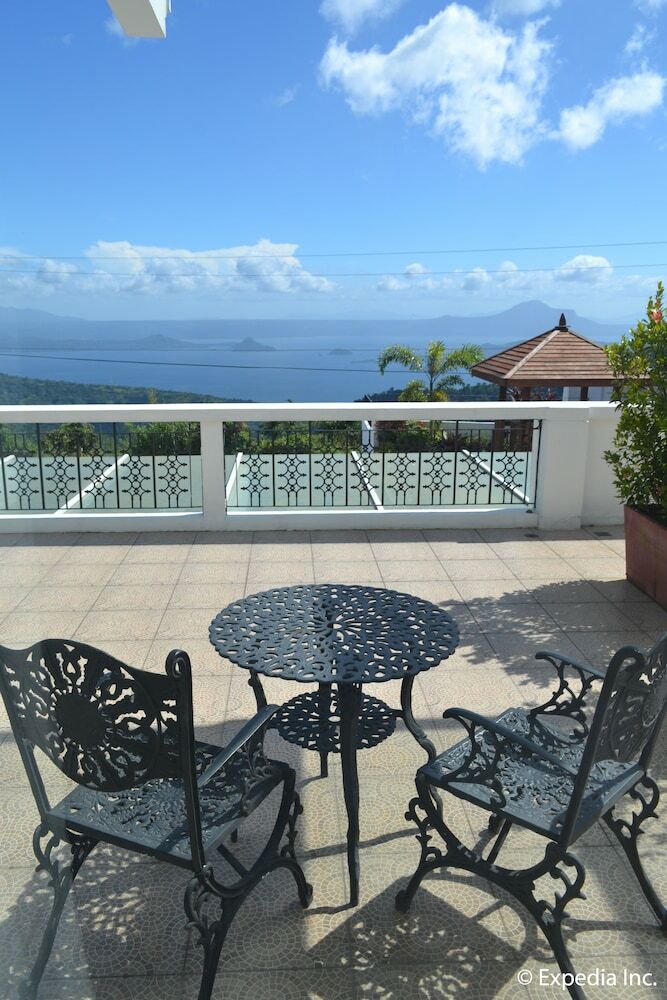 Vista Real Hotel