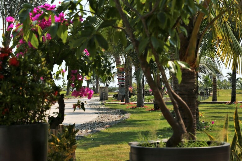 Hotel Bao Ninh Beach Resort