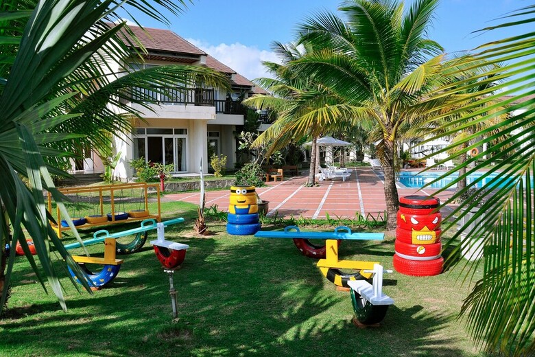 Hotel Bao Ninh Beach Resort