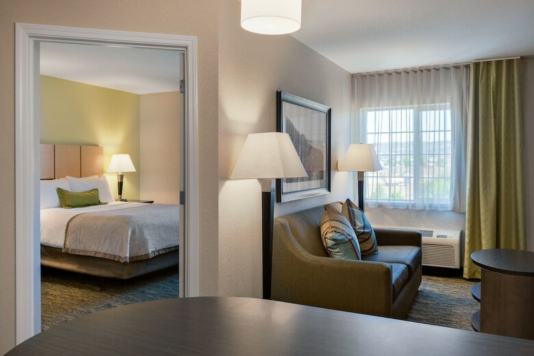 Aparthotel Candlewood Suites Medford