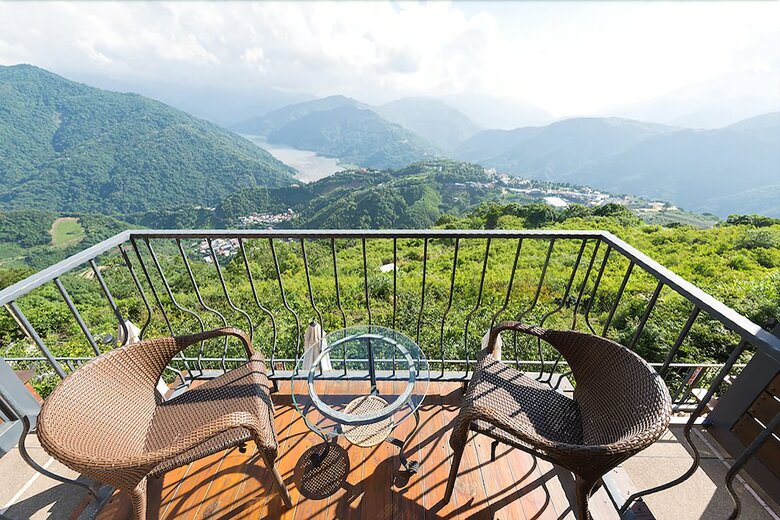 Hotel Chingjing Lake View Seasons