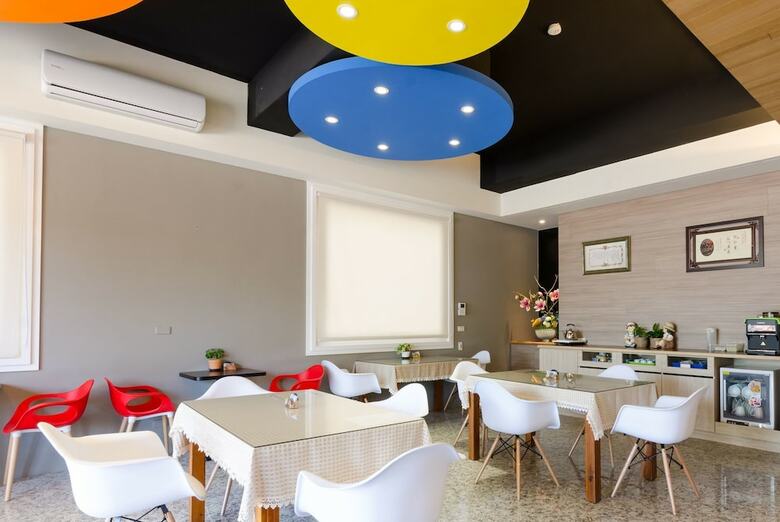 Bed & Breakfast Rainbow House