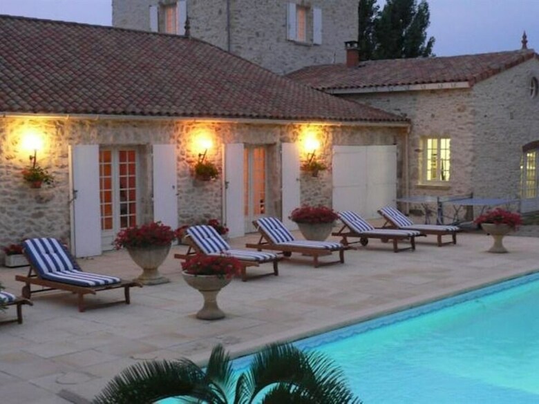 Bed & Breakfast Domaine De Beunes