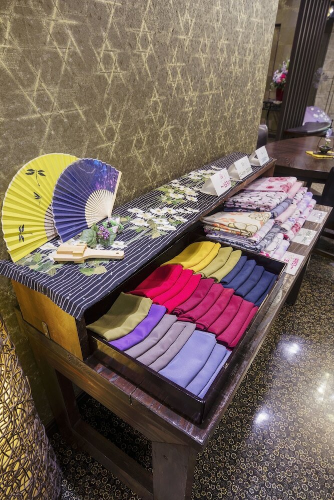 Yufuin Besso Shikisai Hotel