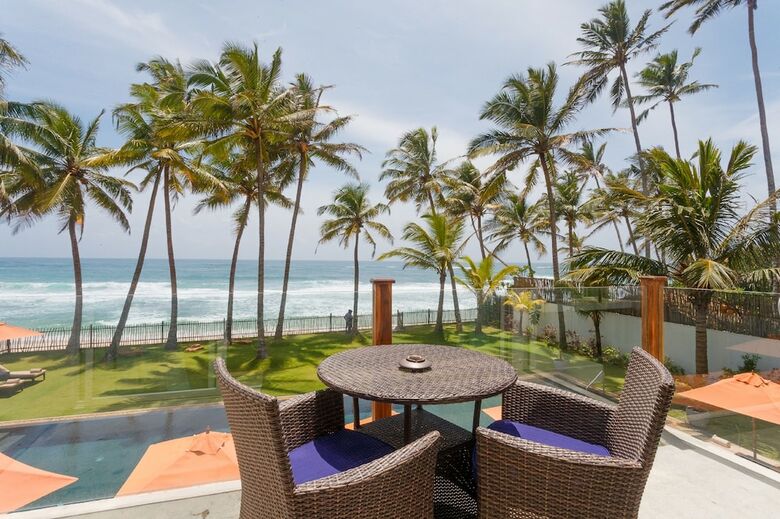 Hotel Kk Beach