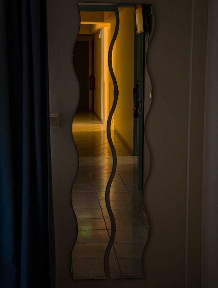 Theano Hotel