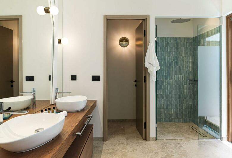 Lyo Boutique Hotel