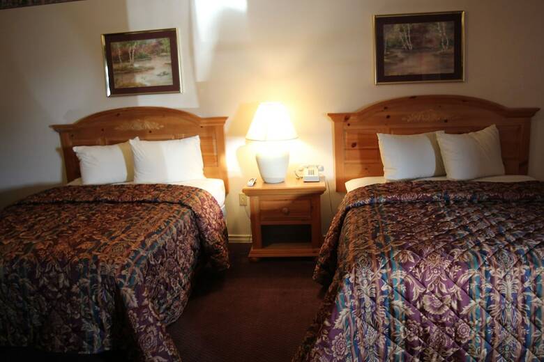 Motel Lakeside Inn & Suites