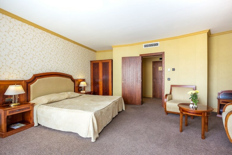 Romance Splendid Spa Hotel