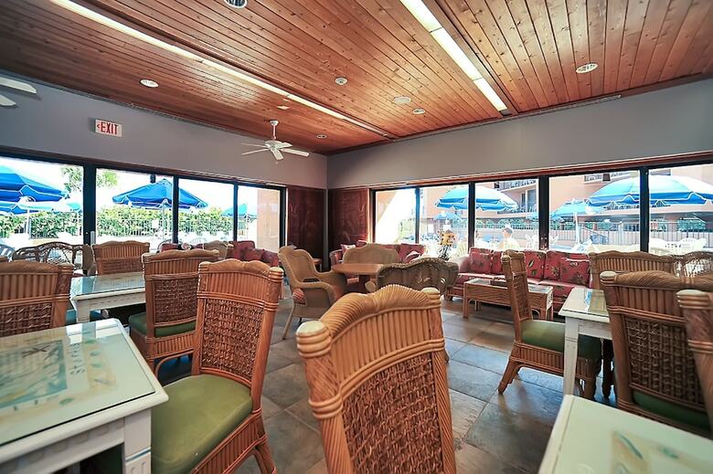 Oceanique Resort By Capital Vacations