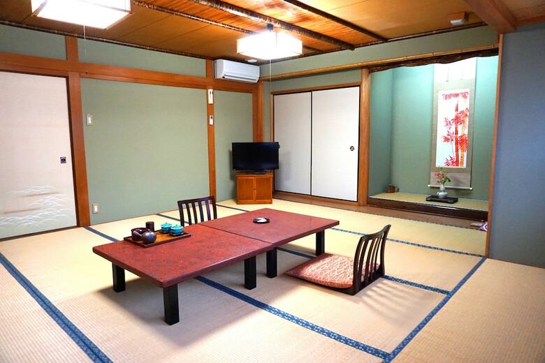 Yoshinoso Yukawaya