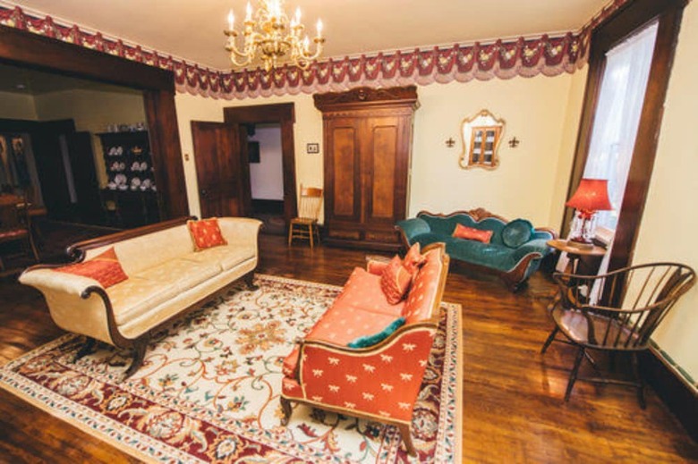 Old Caledonian Bed And Breakfast