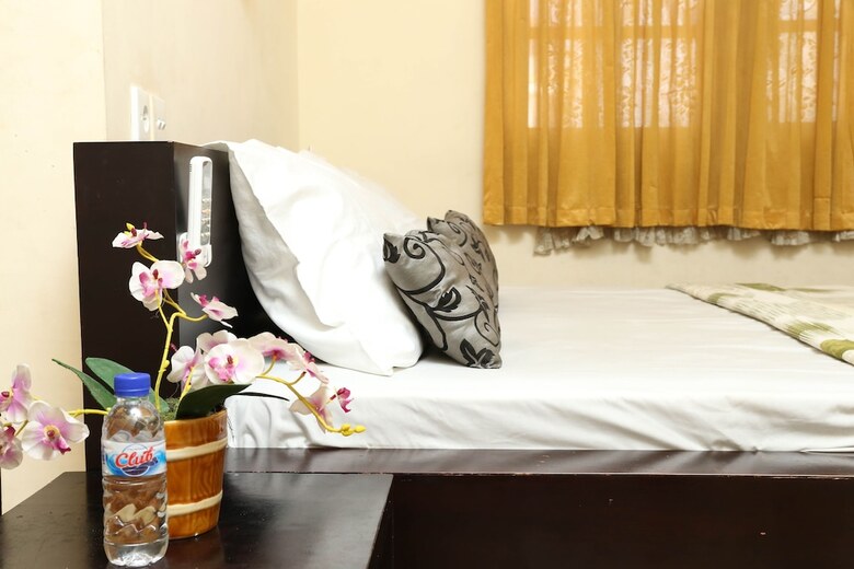 Hotel Reddoorz @ Mataram Kuta 2