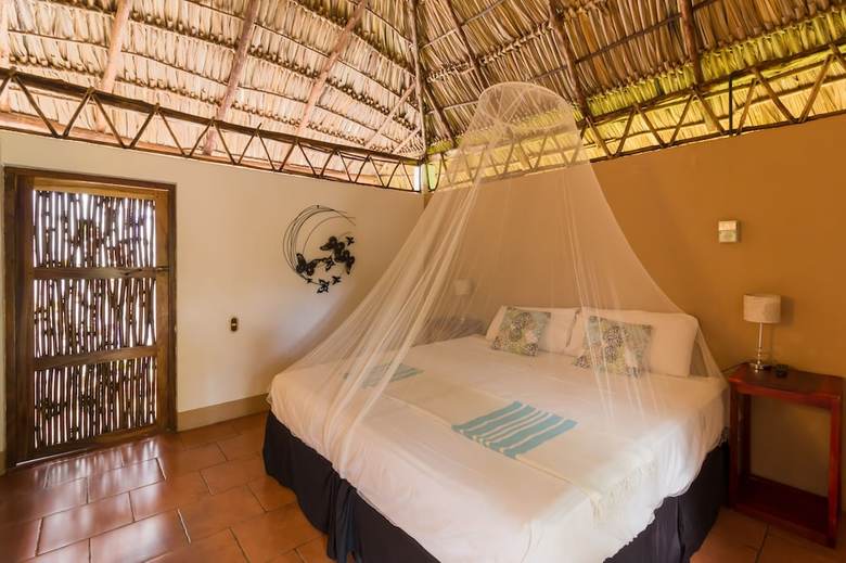Hotel Mariposa