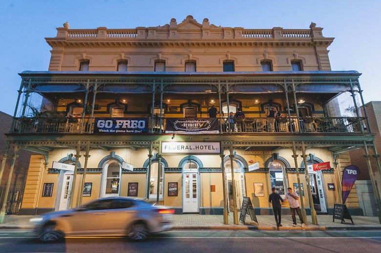 Federal Hotel