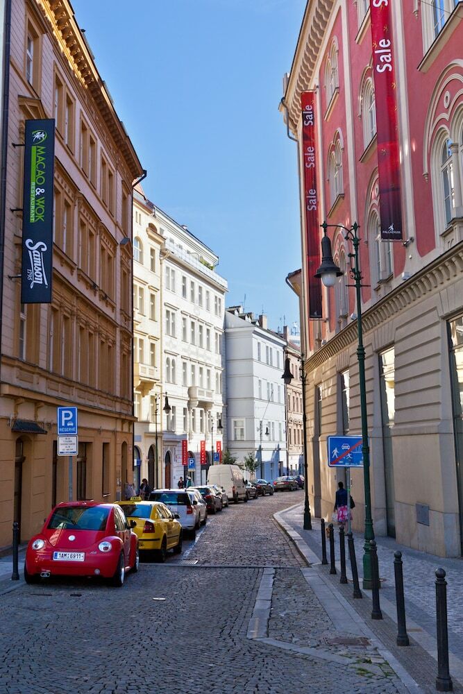 Lovely Prague Apartments
