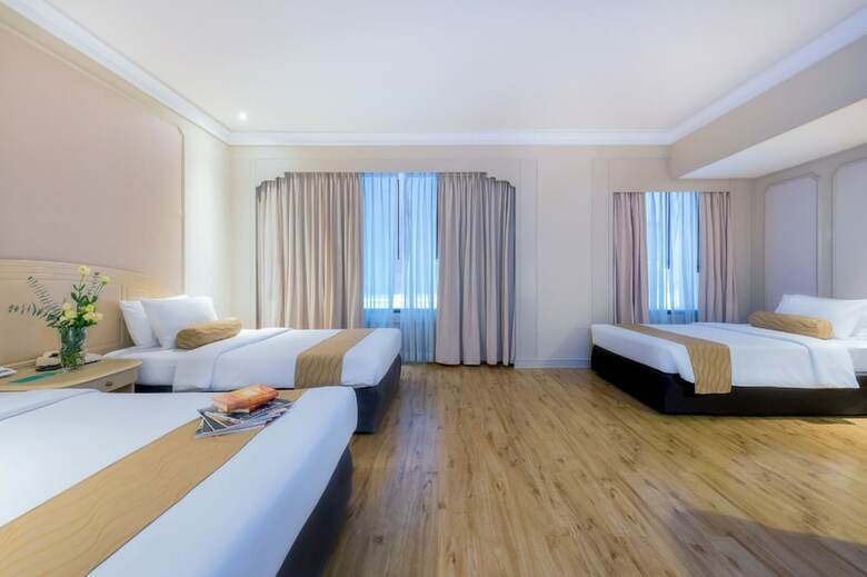 The Emerald Hotel