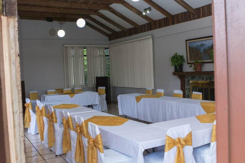 Hotel Villa Zurqu�