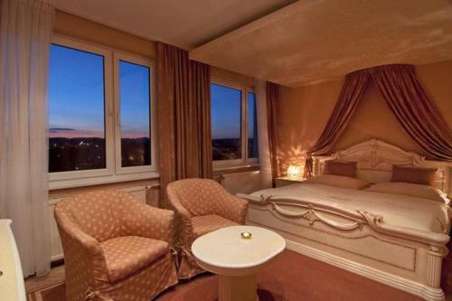Hotel B�l� R??e