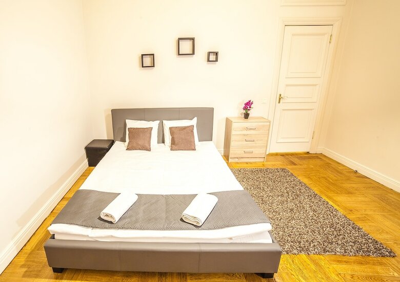 Mosaic Center Apartments