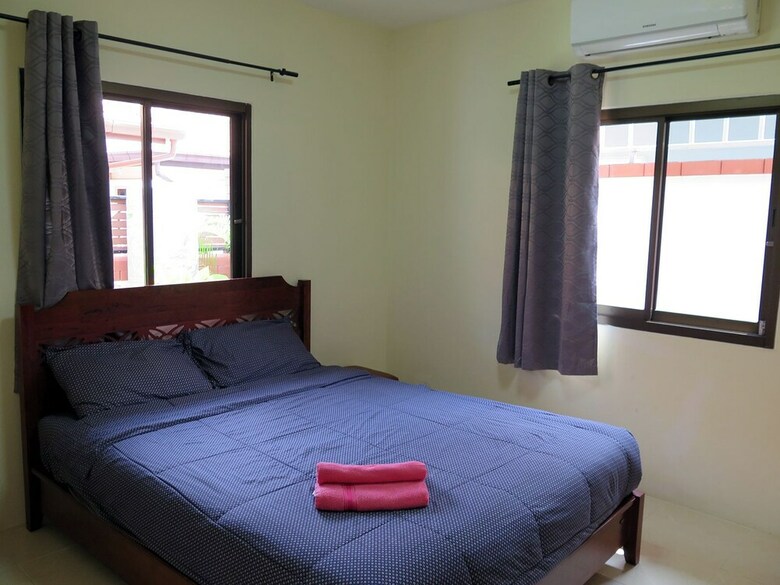 Baan Kanittha - 4 Bedrooms Garden Villa