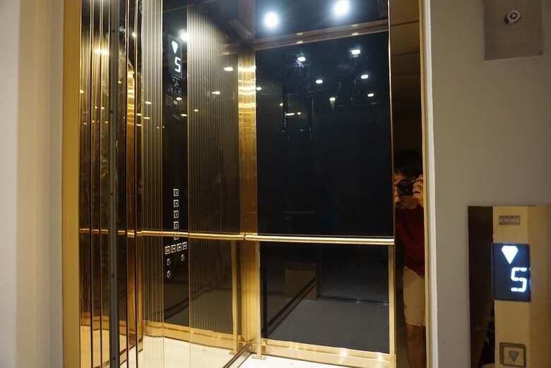 Sureena Hotel
