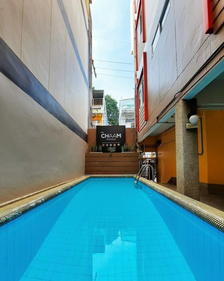 Sureena Hotel